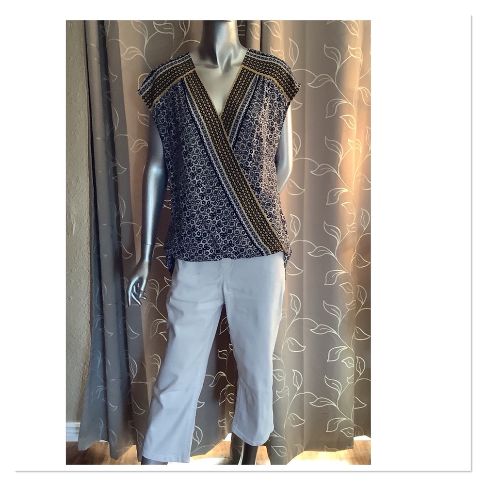 Max Studio Blouse. NWOT